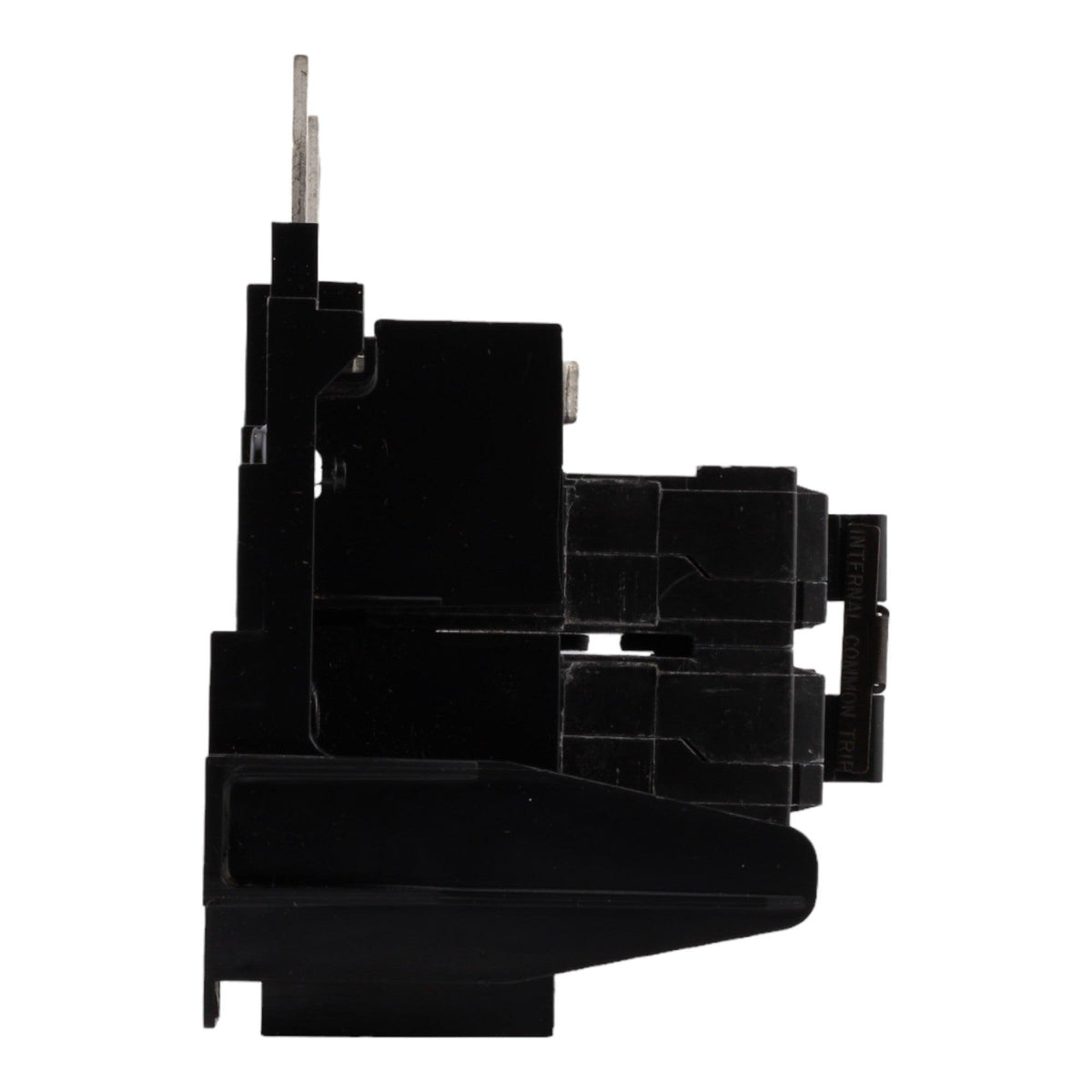 GE THQMV125D 125 Amp Double Pole Main Circuit Breaker, 120/240V, Plug-In, UL Listed - Image 5